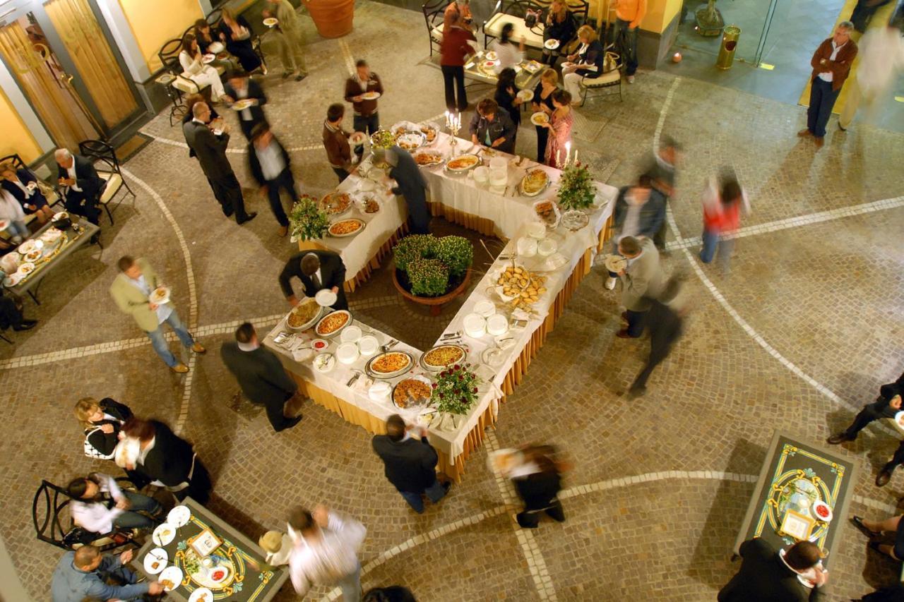 City Hotel Casoria Kültér fotó