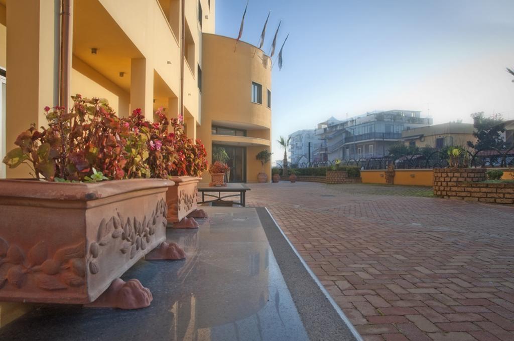 City Hotel Casoria Kültér fotó