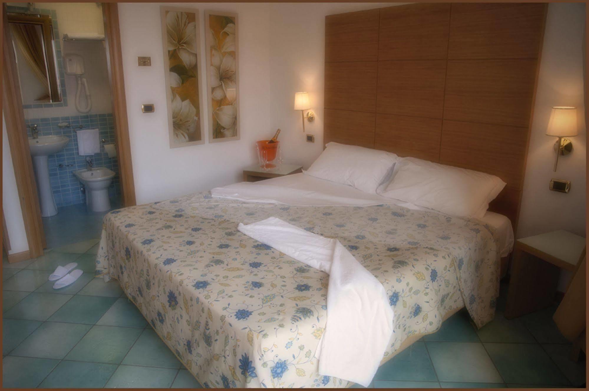 City Hotel Casoria Kültér fotó