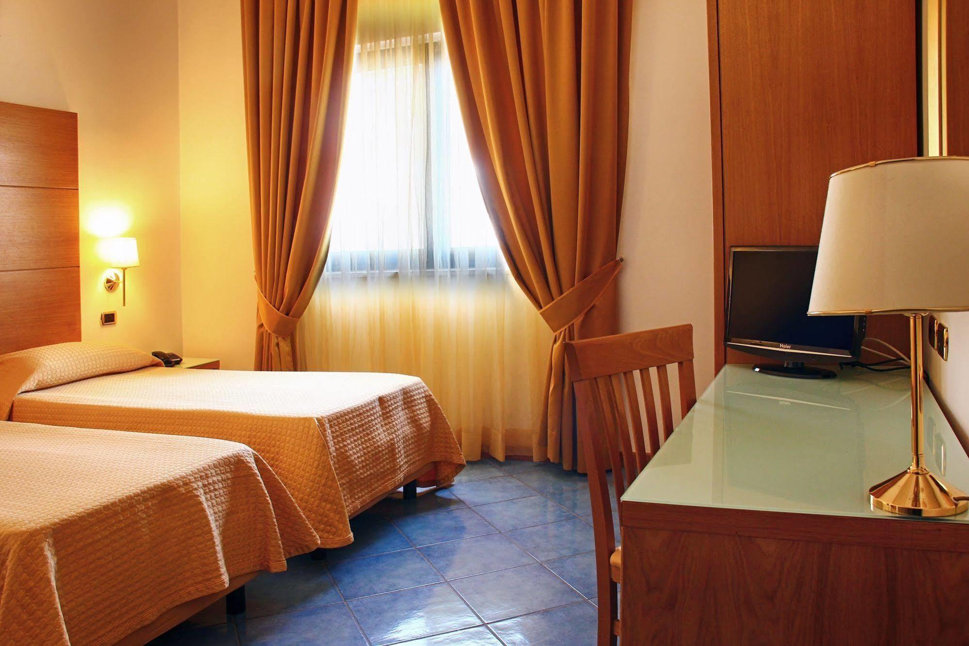 City Hotel Casoria Kültér fotó